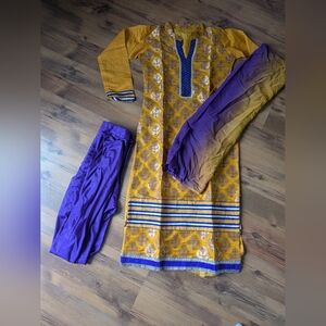 Beautiful 3 Pcs Women's Ethnic Suit